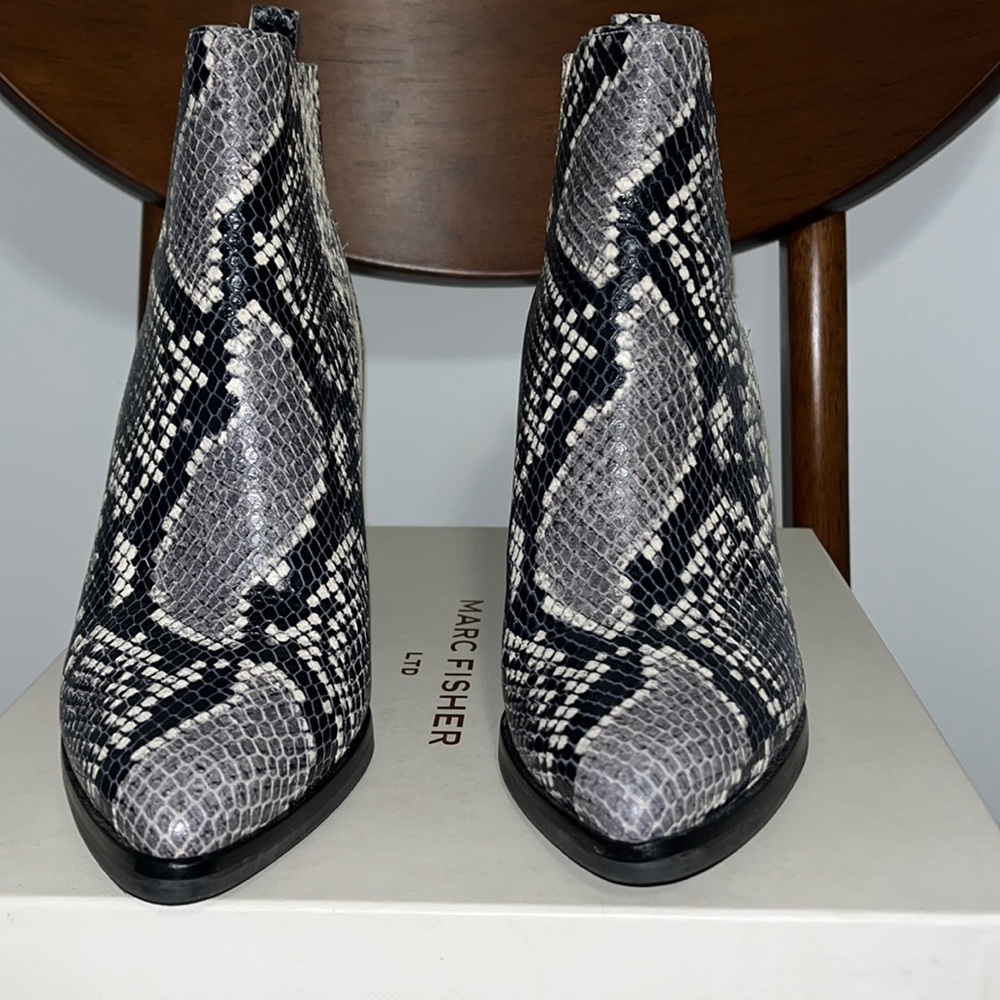 Marc Fisher Alva Black Multi Texture Boot Size 6.5 - image 1